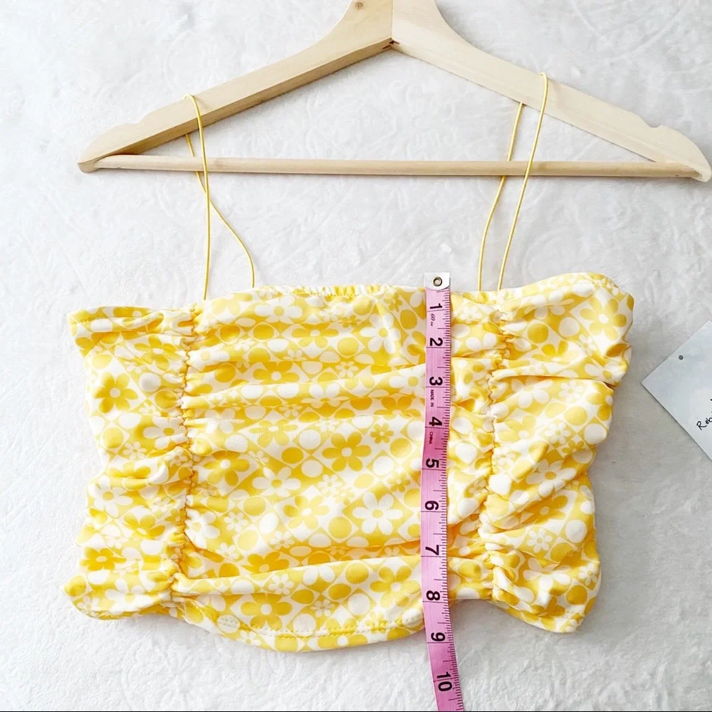 NWT Yellow & White 70’s Floral Print Ruched Cropped Camisole - Picture 7 of 11